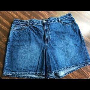 Size 26 Venezia Jean Shorts!!